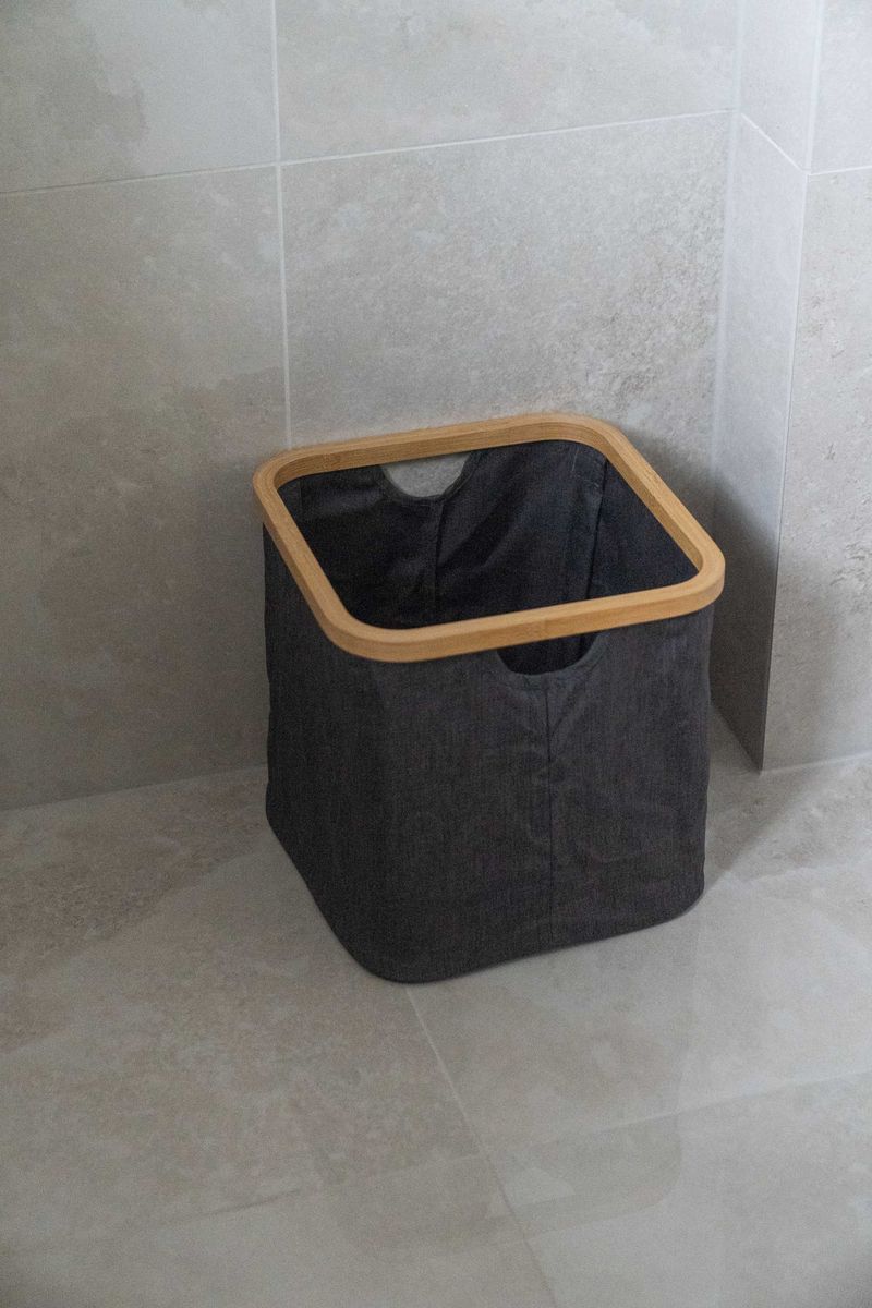 Korg av bambu 30x30cm