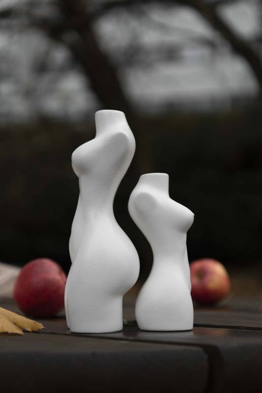 Ljusstake - Femina helfigur hvit 23,5cm