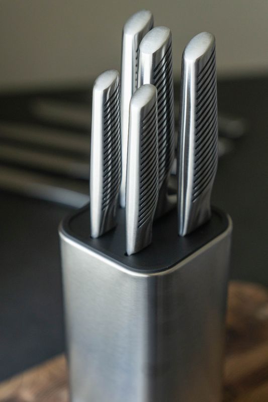 Knivset med knivblock