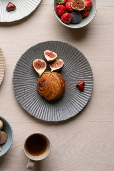 Huvudbild Elvira - Tallrik 28cm Mörkgrå