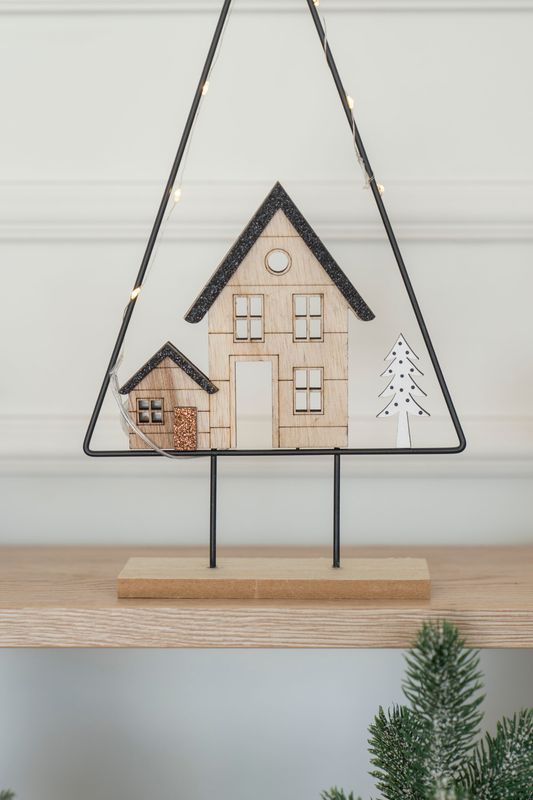 Hus med metallram 39cm - Version 2