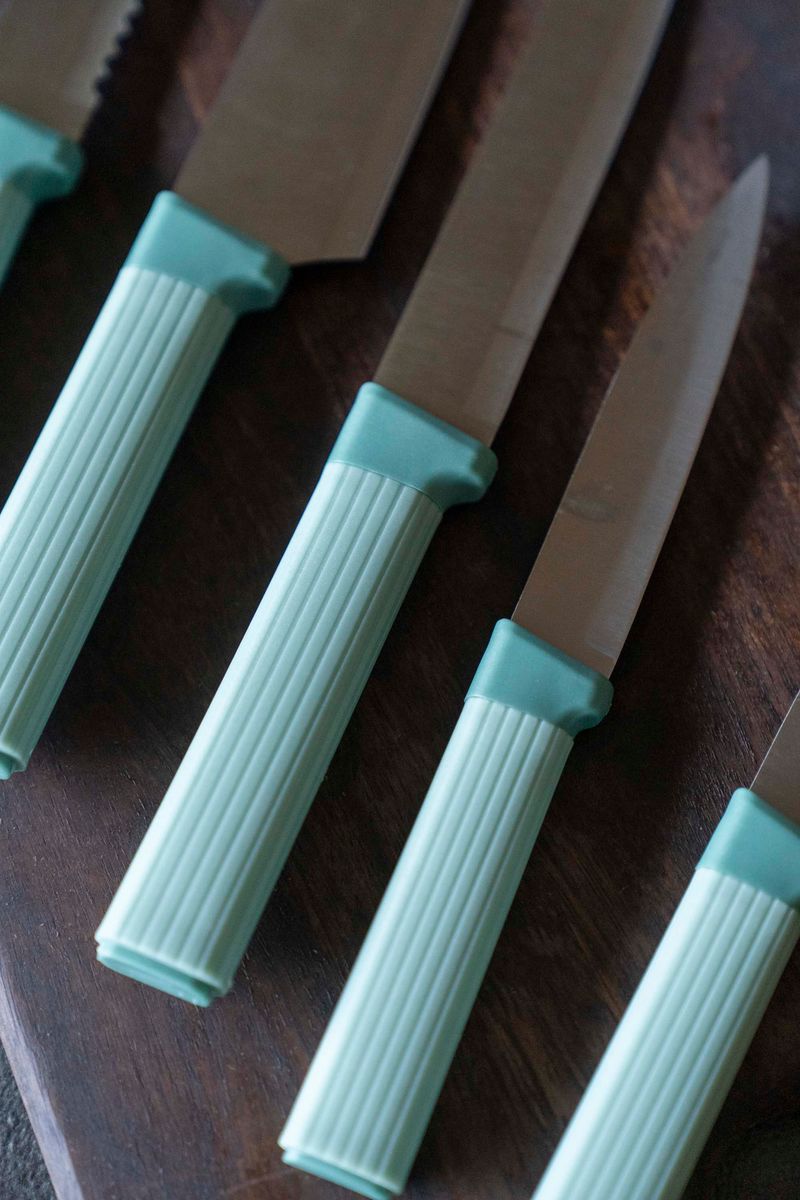 Knivset m/behållare Grön