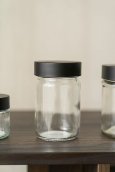 Huvudbild Burk med svart lock 250ml