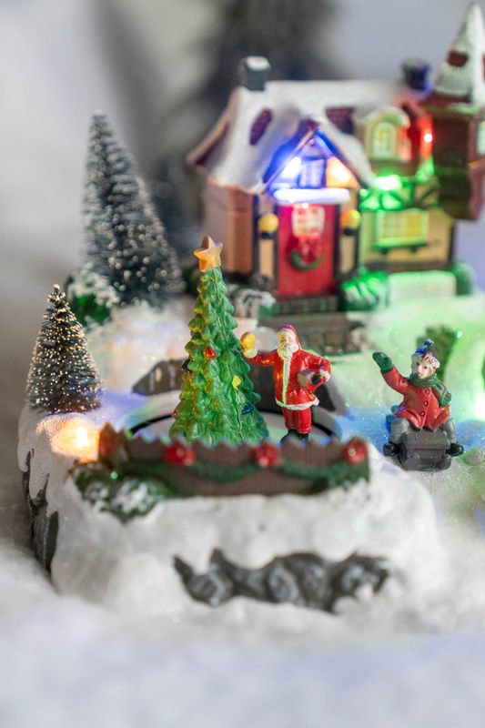 Julby - Hus och Tomte